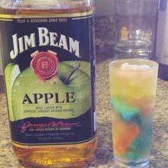 A picture of Jim Beam Apple Gummy Shooters.