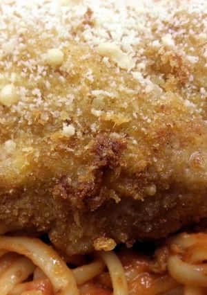 A picture of Chicken Parmesan.