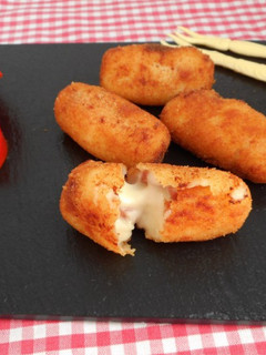 Una foto de Croquetas caseras de jamón
