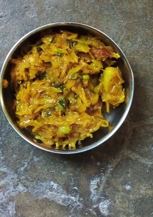 নিরামিষ বাঁধাকপির ঘন্ট (Badhakopir ghonto recipe in bengali) রেসিপির প্রধান ছবি
