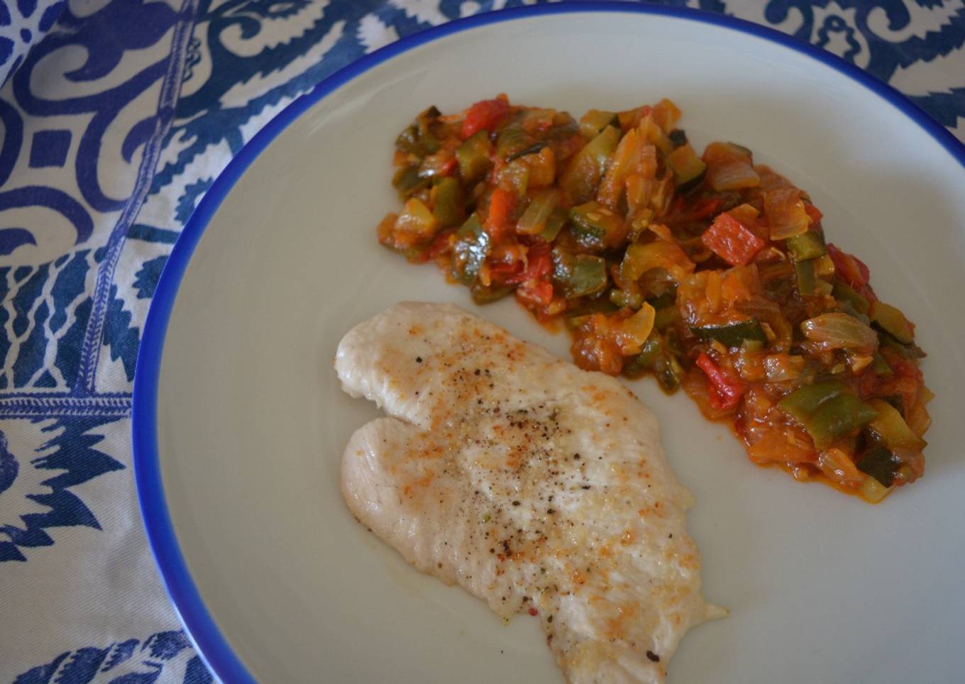 Pollo a la plancha con pisto