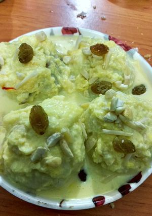 A picture of Bread rasmalai.