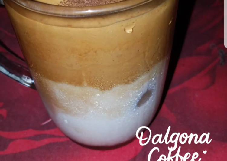 Resep Dalgona coffee yang Menggugah Selera