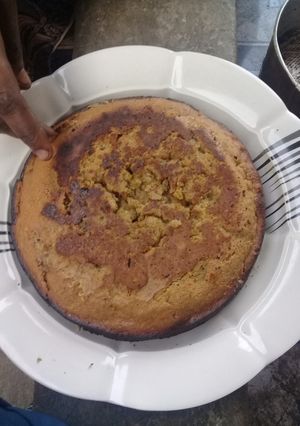A picture of Honey cake.