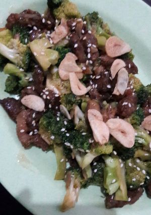 Foto resep Sesame Flavored Wagyu and Broccoli Ala Ala