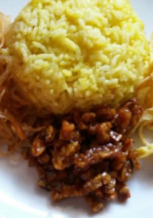 Foto resep Nasi kuning rice cooker sederhana