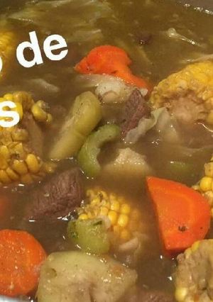 A picture of Caldo de Res (Soup of Beef).