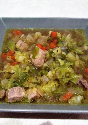 Una foto de Sopa invernal con jamón fresco de cerdo