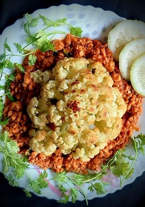 A picture of Rosted Cauliflower with sweet and sour chilli chicken.