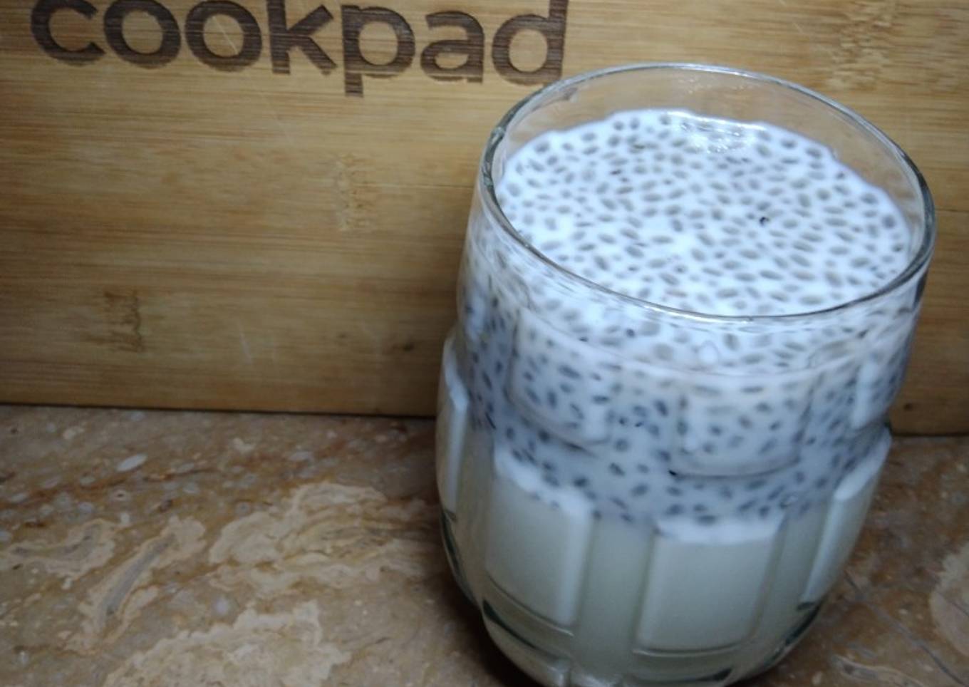 Elaichi Chia milk