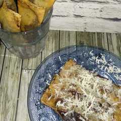 A picture of Piscok Simple Yummy.