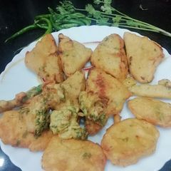 A picture of Mix Pakode.