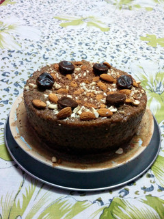 A picture of Choco-Vanilla Nut Cake.