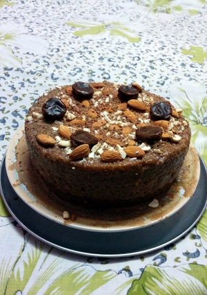 A picture of Choco-Vanilla Nut Cake.