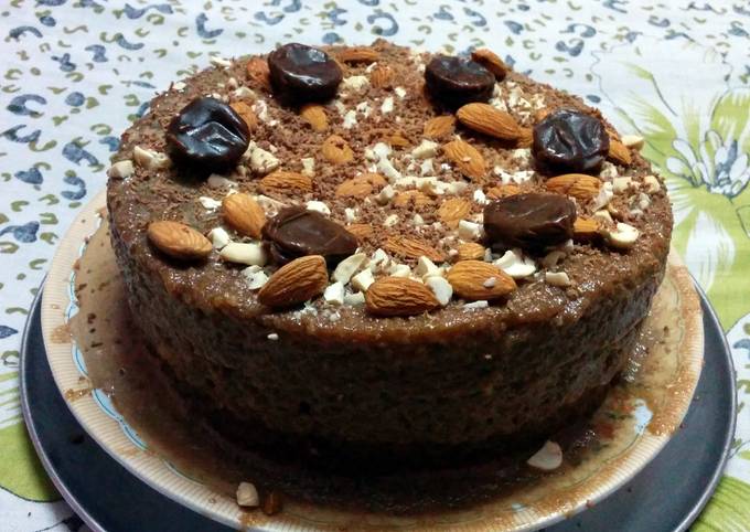 Choco-Vanilla Nut Cake Recipe by SamIsHere - Cookpad