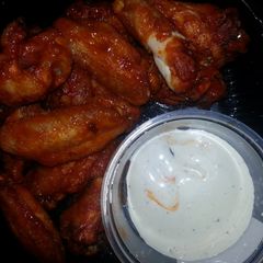 A picture of Hot wings.
