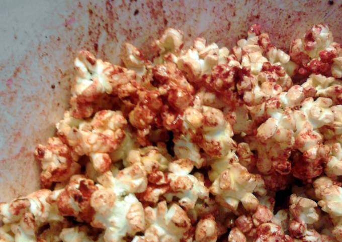 Steps to Make Super Quick Homemade Bloody Popcorn ~ halloween