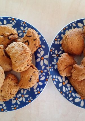Φωτογραφία της συνταγής Cookies βρώμης... Για δύο γούστα......😁😋