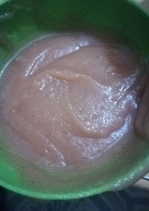 A picture of Apple sauce.