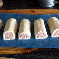 A picture of yummy homemade sausage rolls.