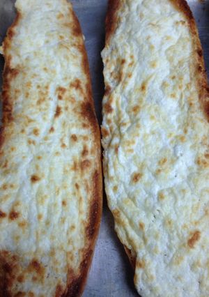 A picture of Easy Cheesy Bread.