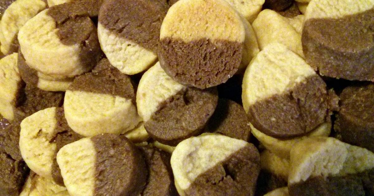 Two tone peanut butter cookies Recipe by Kristy.Cayen Cookpad