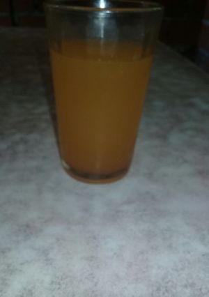 Una foto de Limonada NARANJA (con ZANAHORIA)🍋🍋🍋