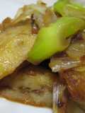 Satsuma-Age and Leek Stir-Fry