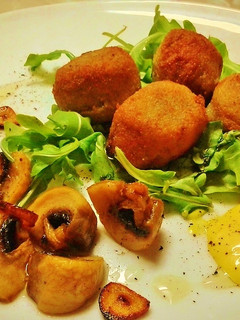 Una foto de Croquetas de champiñones y foie