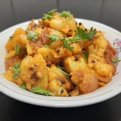 A picture of Aloo Masala.