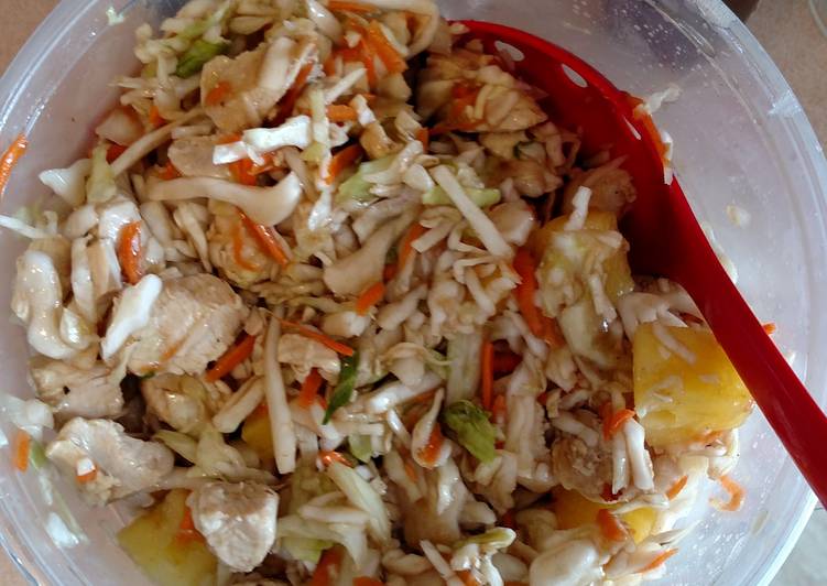 Steps to Prepare Homemade Crunchy Oriental Chickens Salad