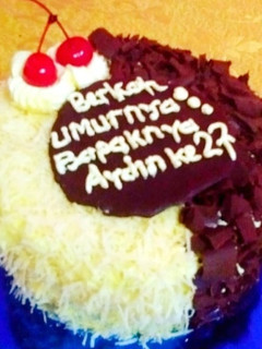 Foto resep 32.Tart ultah (basecake blackforest kukus)