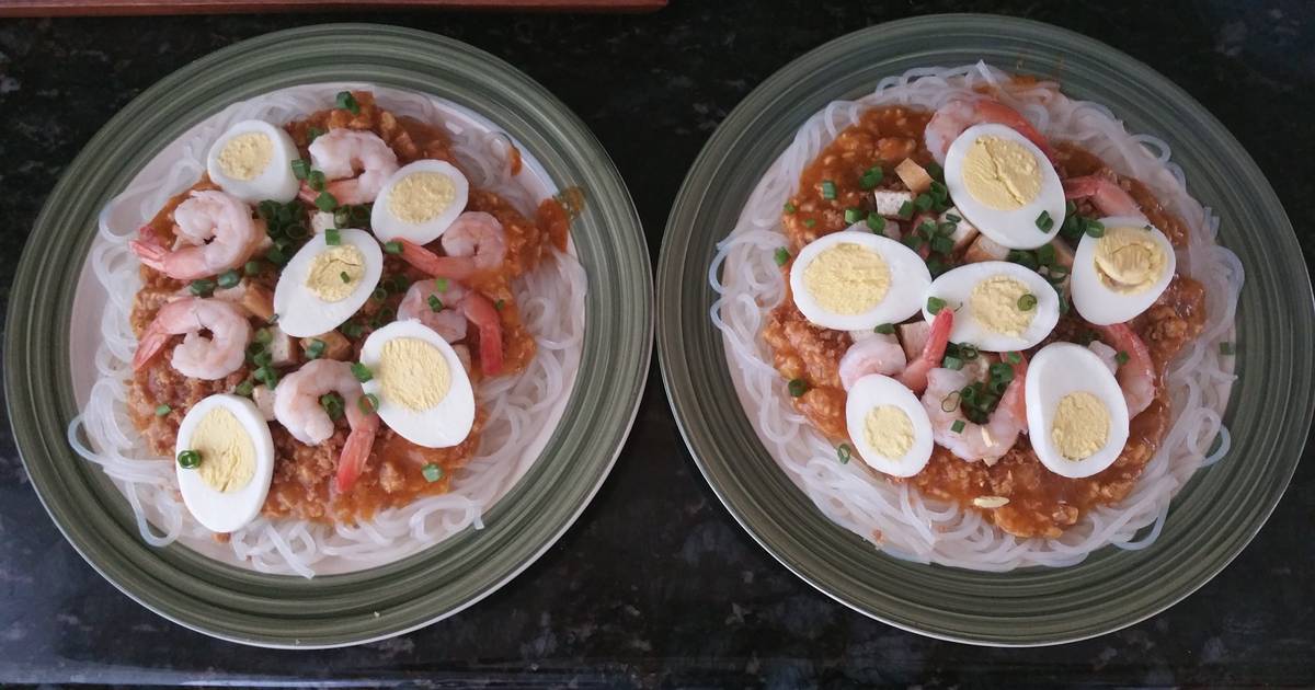 Pancit Palabok(Filipino Fiesta Noodles) Recipe by Dragon Goddess - Cookpad