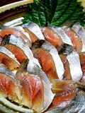Fresh Pacific Saury Prepared with a Home Kitchen Knife (Sashimi and Cured with Vinegar)