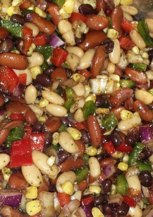 A picture of Mimi's Bean salad.