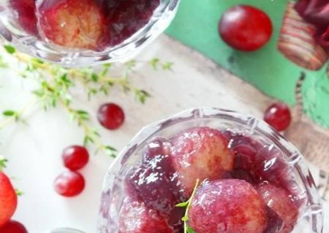 Easiest Way to Prepare Speedy Jiggly Kyoho Grape Jello That is Full of Grapes