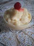 Crema helada de duraznos