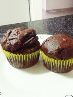 A picture of Oreo and nutella stuffed cupcakes.