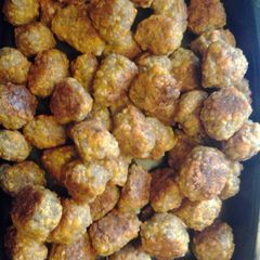 A picture of Sausage cheese balls.