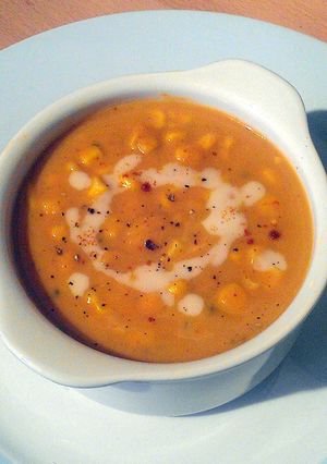 A picture of Vickys Sweetcorn & Pumpkin Bisque, GF DF EF SF NF.