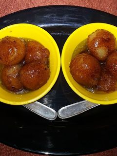 खव्याचे गुलाबजाम (khavyache gulab jamun recipe in marathi) रेसिपी चे मुख्य फोटो