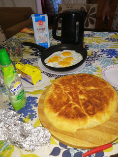 Una foto de Tortilla a la mantequilla (pan de cuarentena)