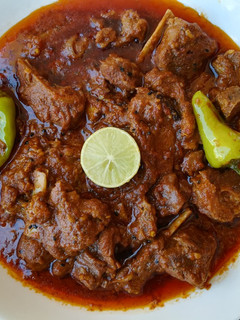 A picture of Achar Gosht.