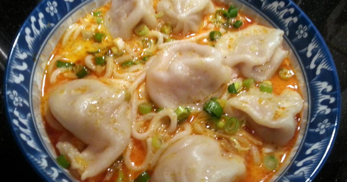 Asian Curry Noodle Dumpling Soup Recipe by WeekendWarriors - Cookpad