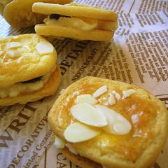 A picture of Raisin Butter Pancake Mix Cookies.