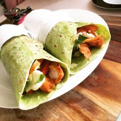 A picture of Crispy Chicken & Salad Wraps.