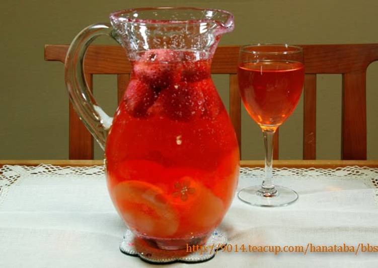 Step-by-Step Guide to Cook Delicious Sangria: Spring Themed Strawberry Version