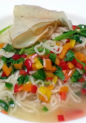 A picture of Chicken Instant Noodle Soup.