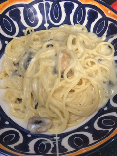 Una foto de Pasta con mejillones en salsa blanca
