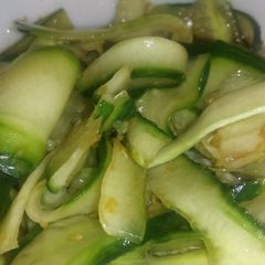 A picture of Japanese Cucumber Salad.